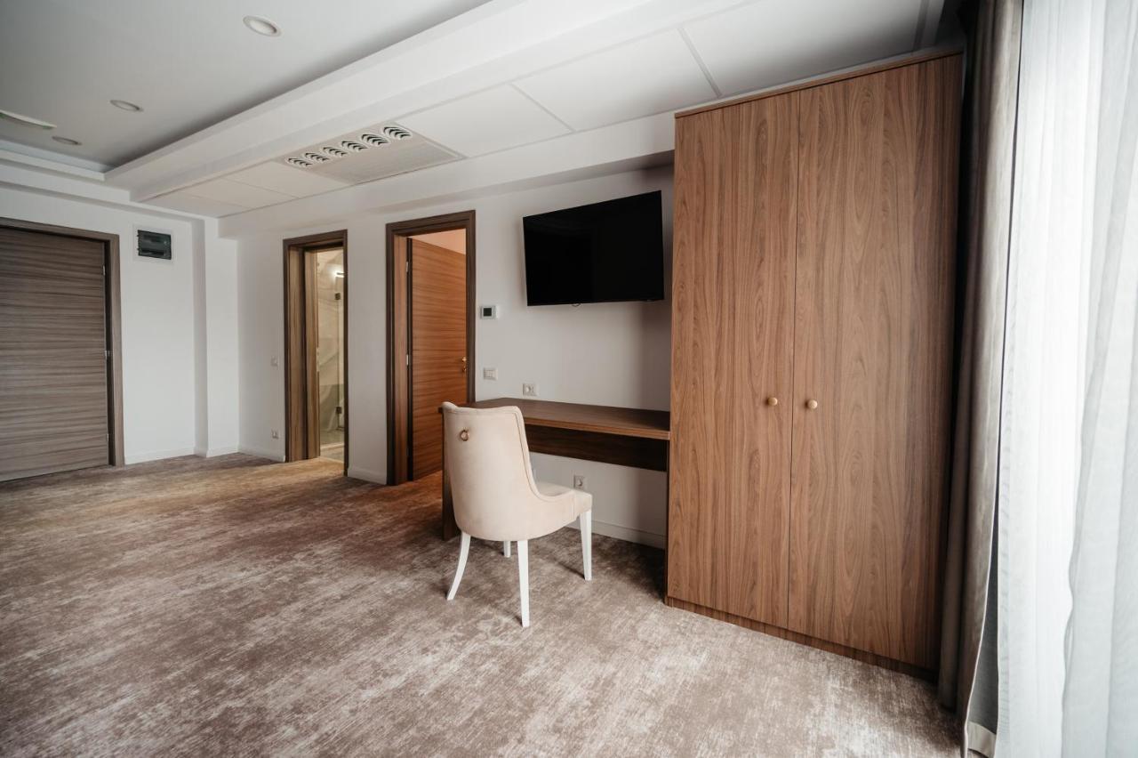 Hotel Ariata Scheia エクステリア 写真